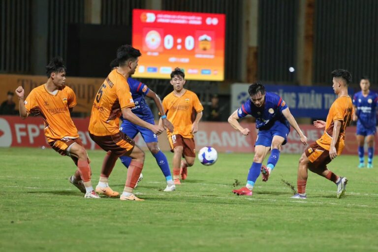 Khó Khăn Ngày Đầu Của HAGL Tại V-League 2025/26